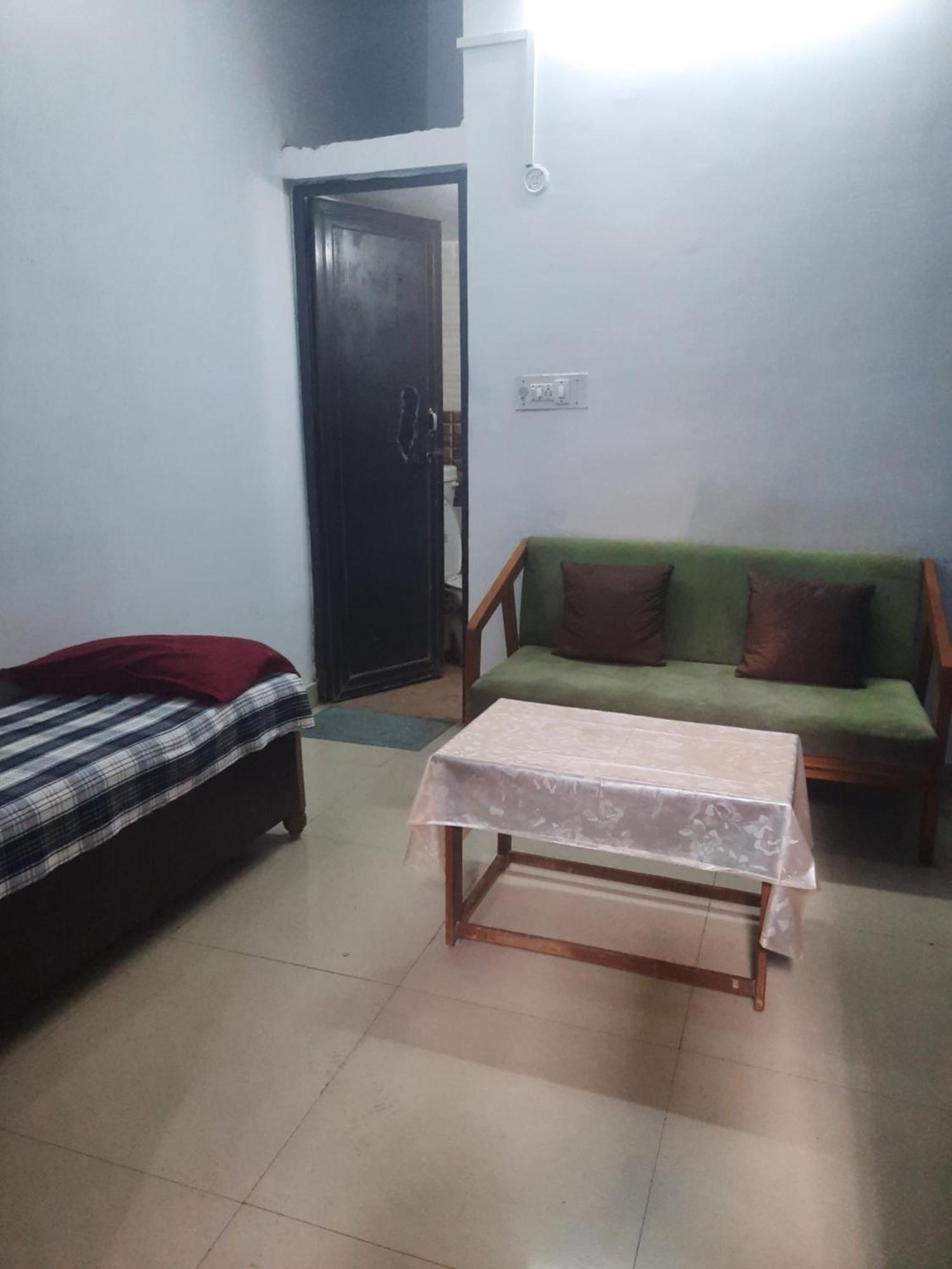 Gokul Pg Homestay Горакхпур Екстер'єр фото